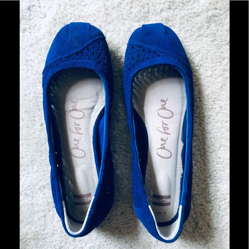 Toms Blue Ballet Flats in Faux Suede size 7